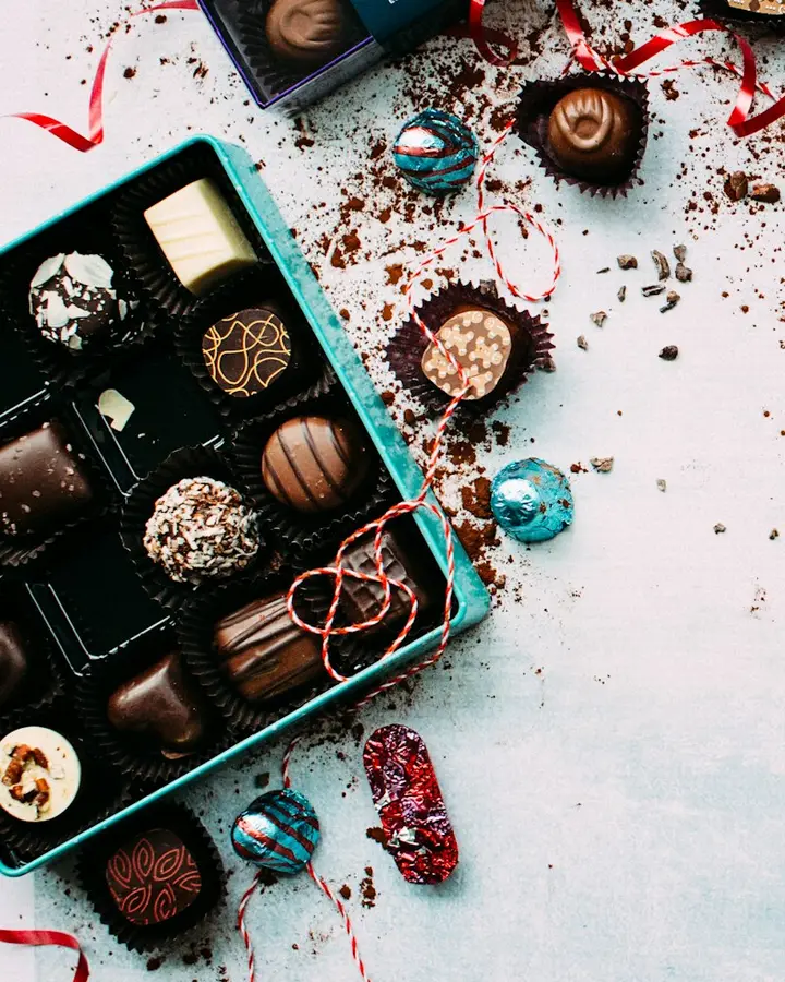 Illustrative article feature photo (free stock, not official brand photography)